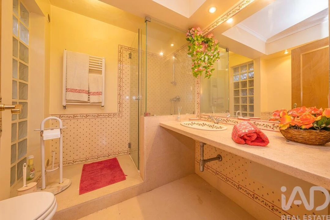 Moradia T14 para Venda em Quinta do Anjo Foto 12