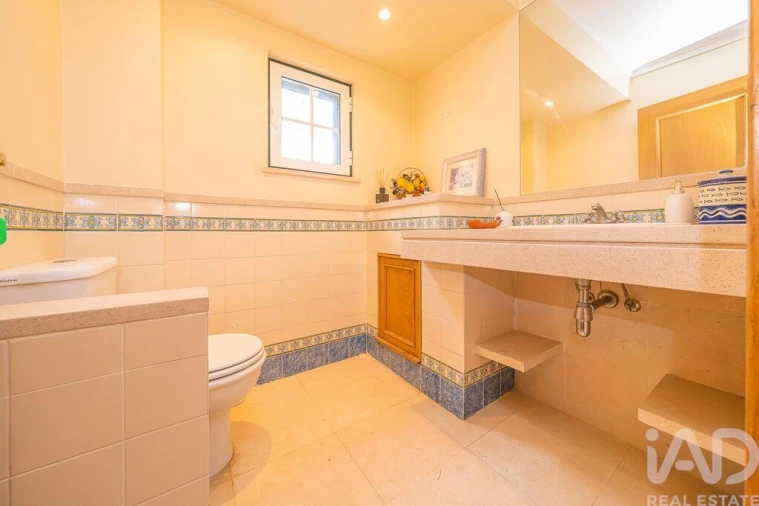 Moradia T14 para Venda em Quinta do Anjo Foto 9