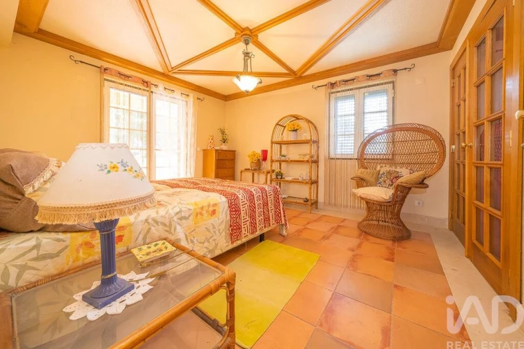 Moradia T14 para Venda em Quinta do Anjo Foto 10