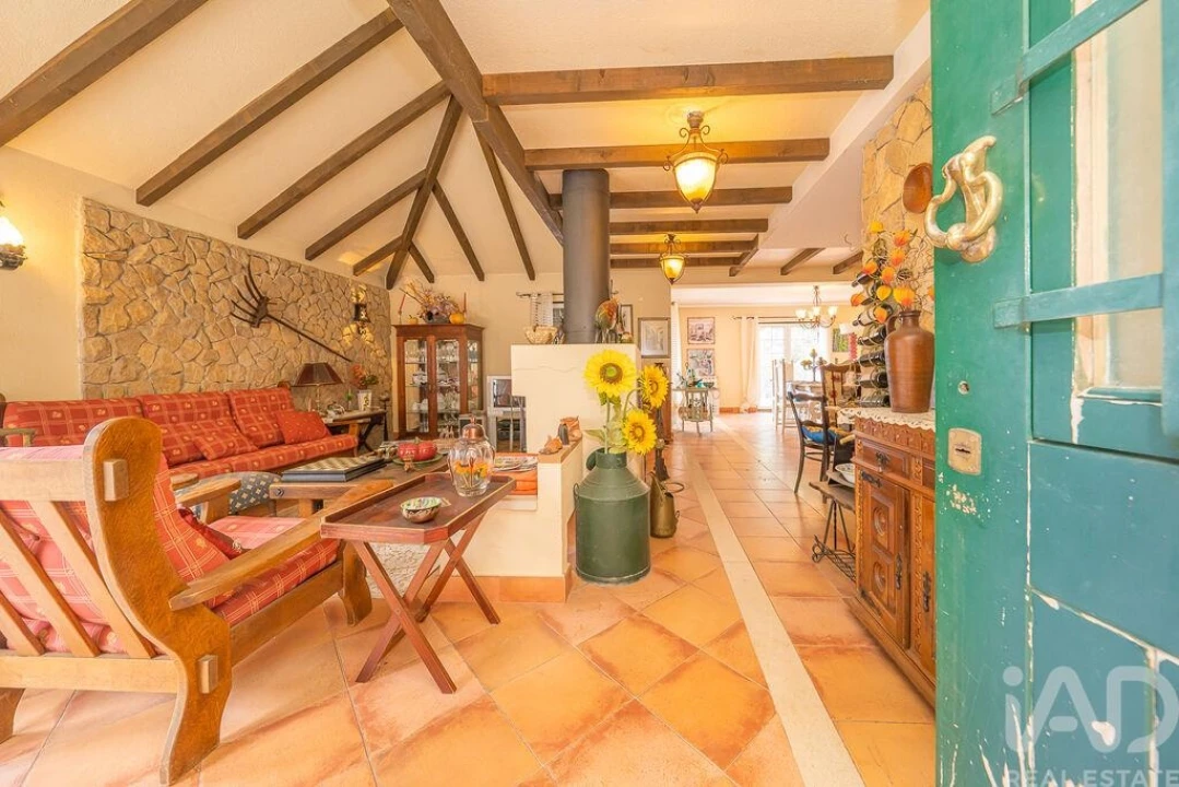 Moradia T14 para Venda em Quinta do Anjo Foto 3