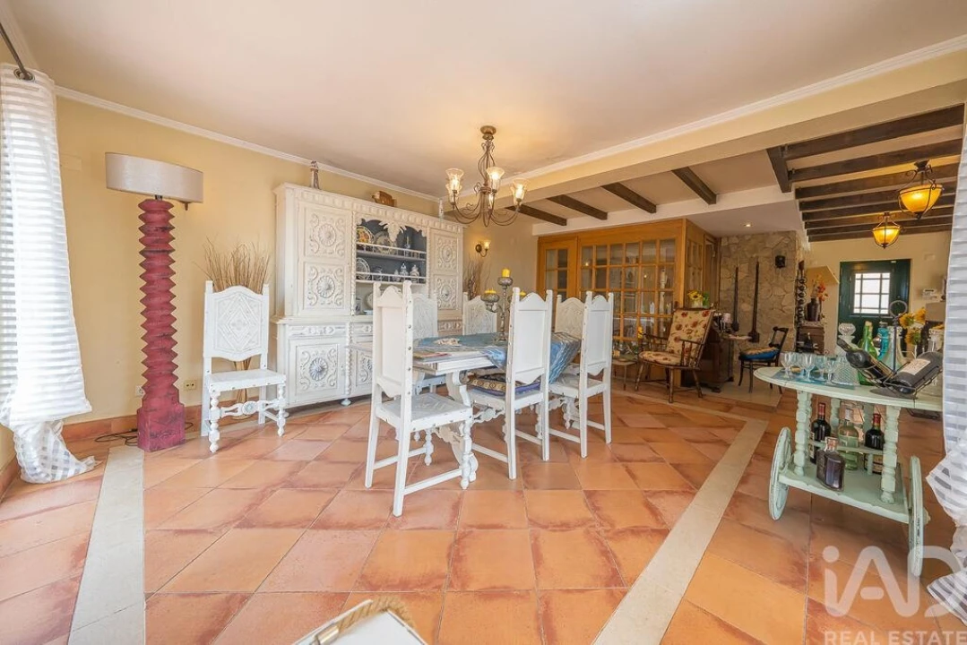 Moradia T14 para Venda em Quinta do Anjo Foto 17