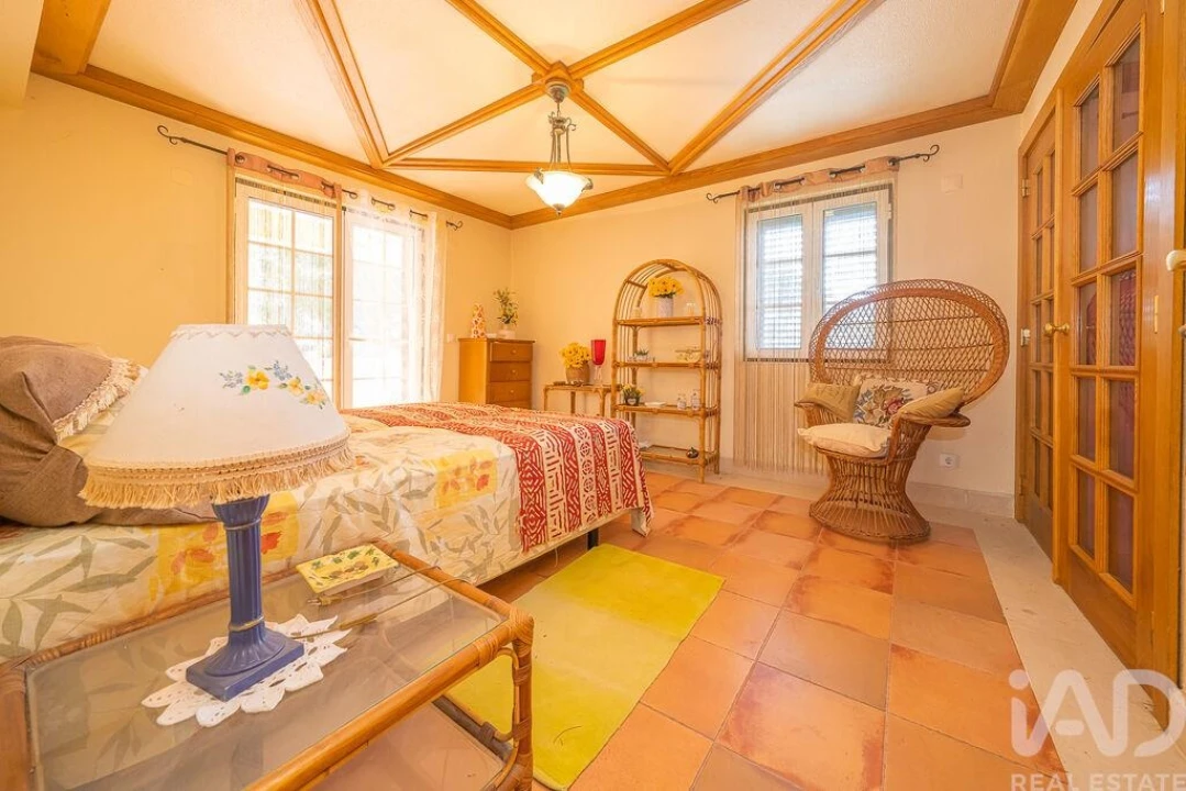 Moradia T14 para Venda em Quinta do Anjo Foto 10