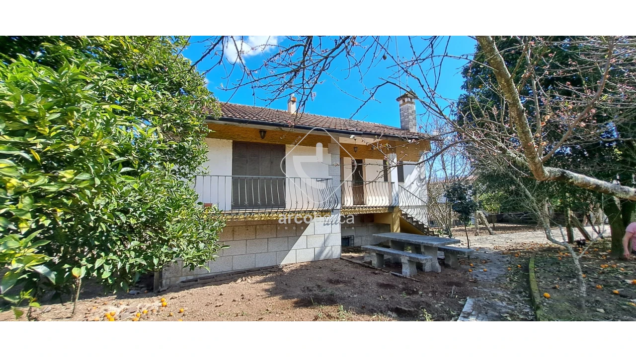 Moradia T3 para Venda em Aguiã Foto 4