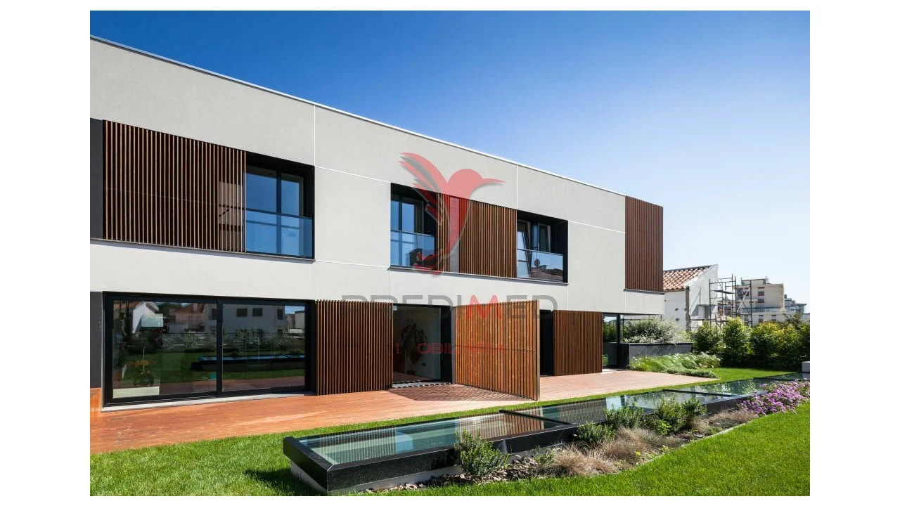 Terreno para Venda em Funchal (Santa Maria Maior) Foto 4