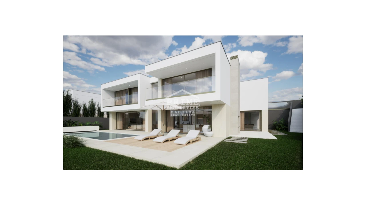 Moradia T3 para Venda em Estreito da Calheta Foto 1