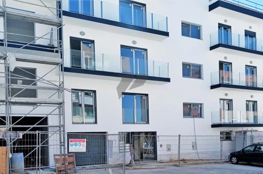 Apartamento T2 para Venda em Seixal Foto 23