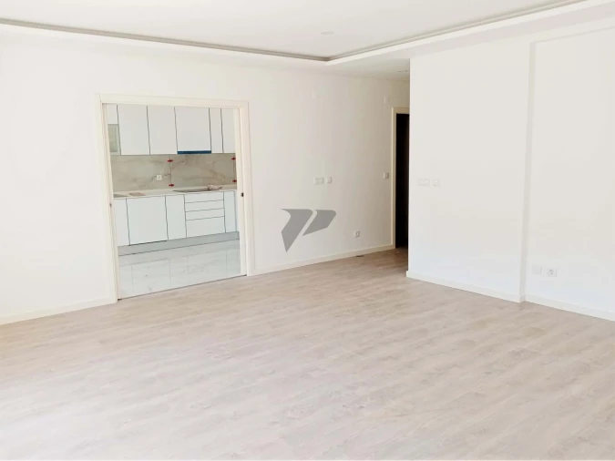 Apartamento T2 para Venda em Seixal Foto 9