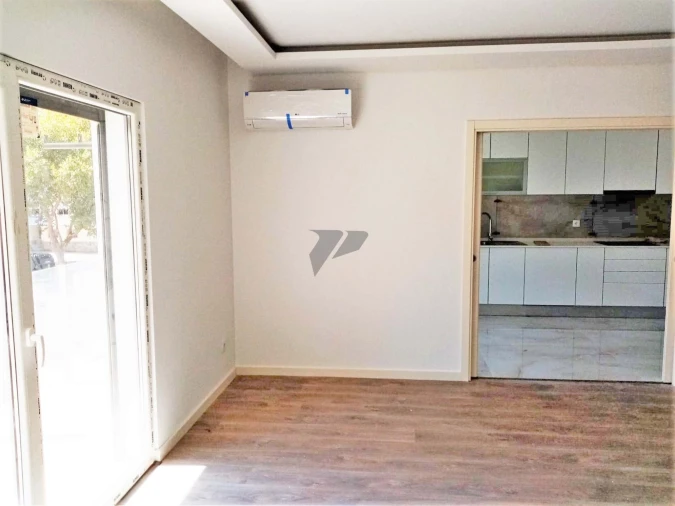 Apartamento T2 para Venda em Seixal Foto 3
