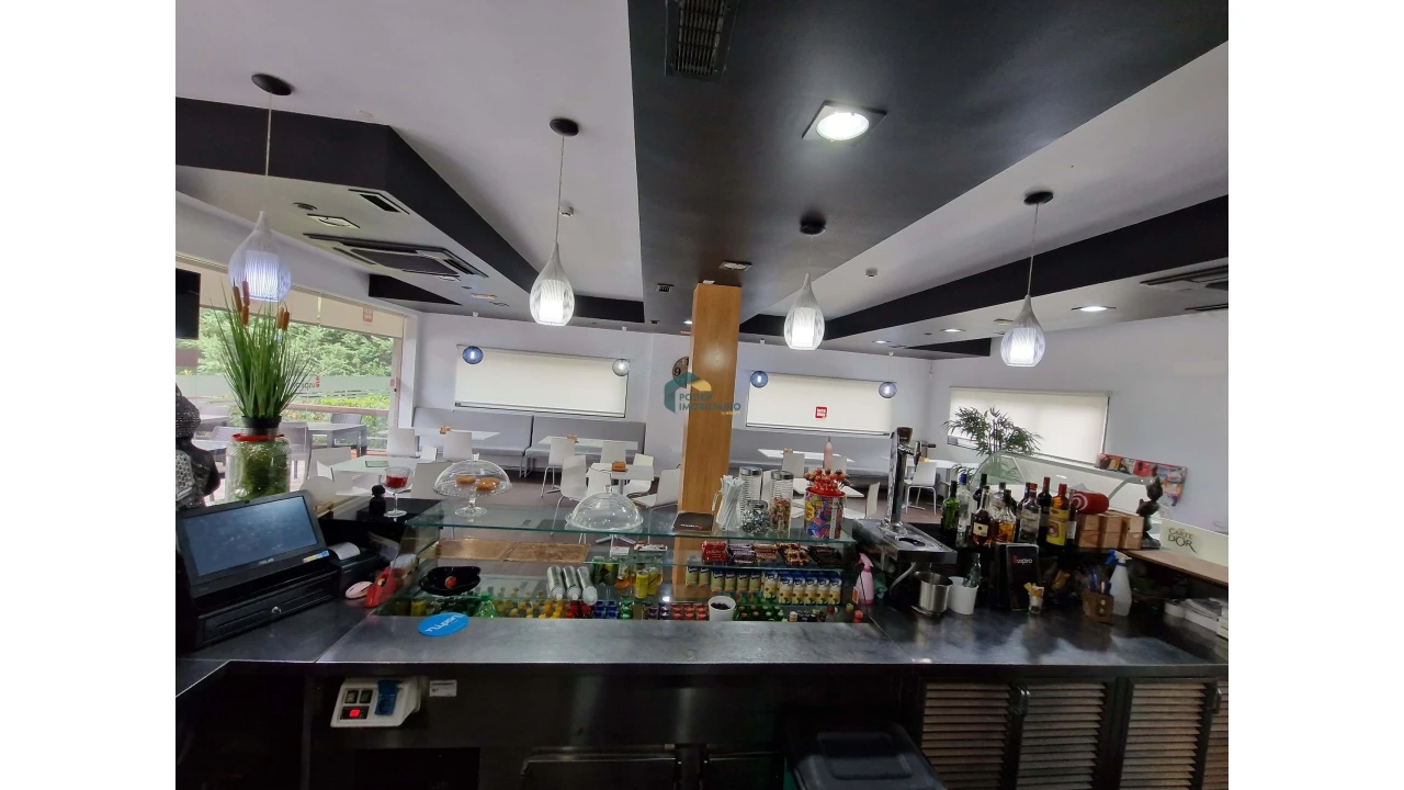 Negócio para Venda em Alpendorada, Várzea e Torrão Foto 21