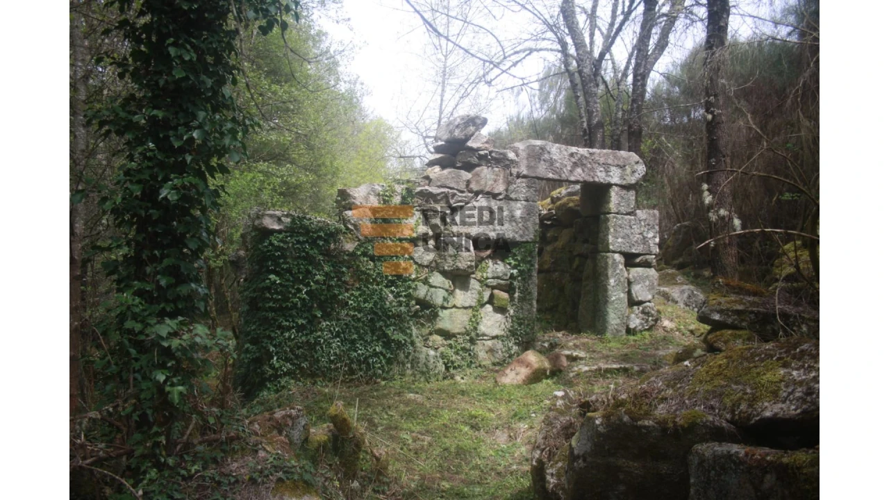 Moradia T1 para Venda em Tinhela e Alvarelhos Foto 10