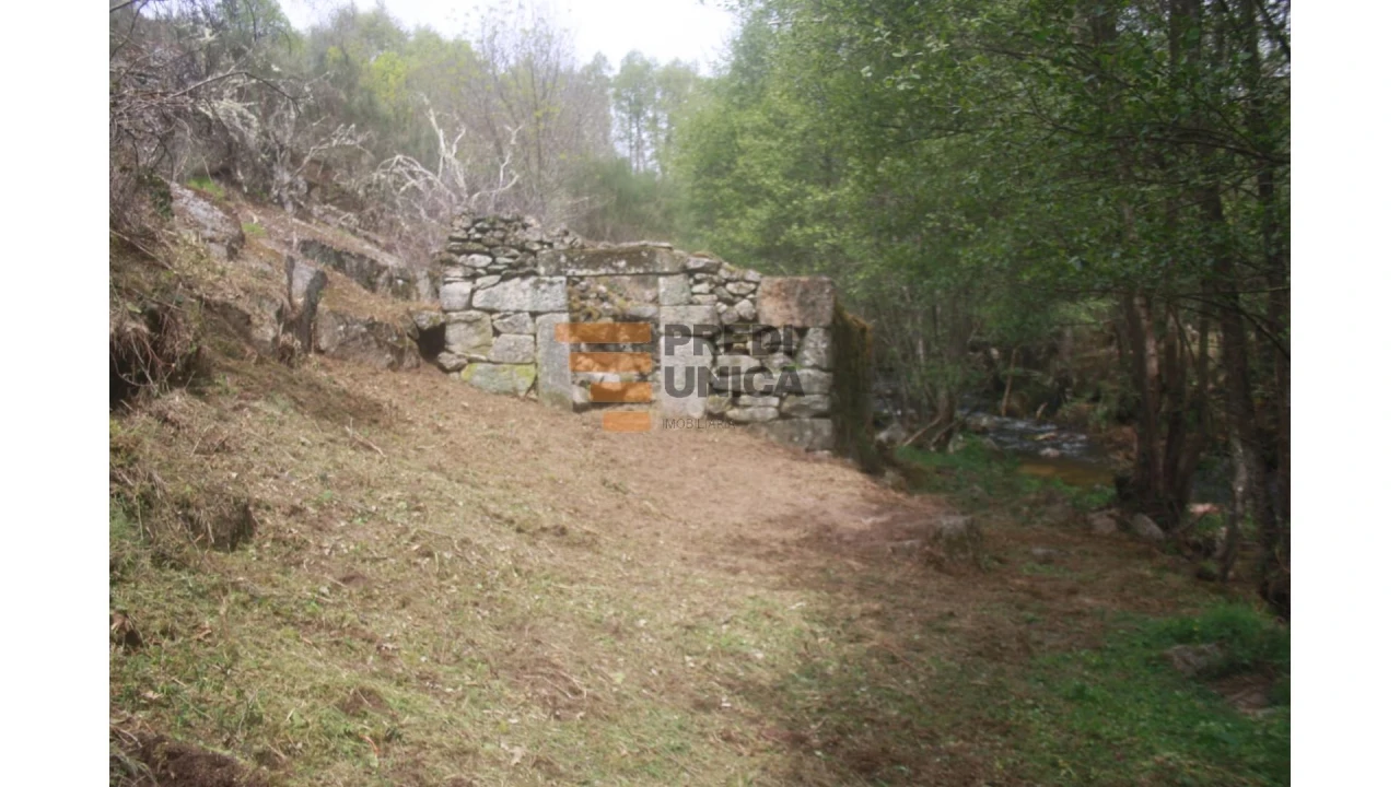 Moradia T1 para Venda em Tinhela e Alvarelhos Foto 4