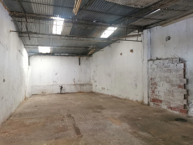 Armazém para Venda em Olhão Foto 2