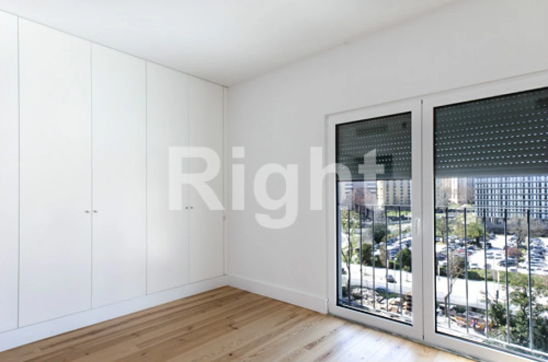 Apartamento T3 para Venda em Avenidas Novas Foto 14