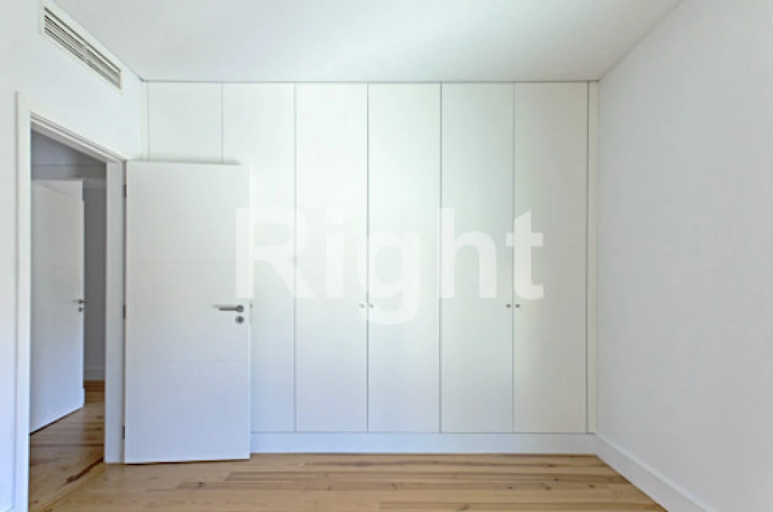 Apartamento T3 para Venda em Avenidas Novas Foto 13