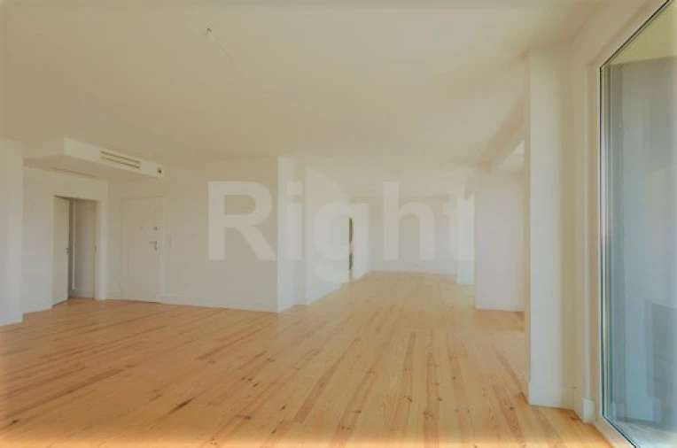 Apartamento T3 para Venda em Avenidas Novas Foto 6