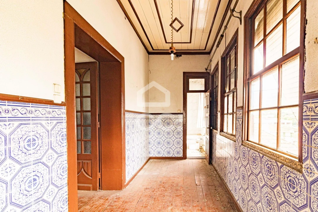 Moradia T9 para Venda em Urgezes Foto 20