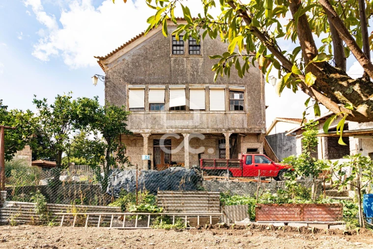 Moradia T9 para Venda em Urgezes Foto 34