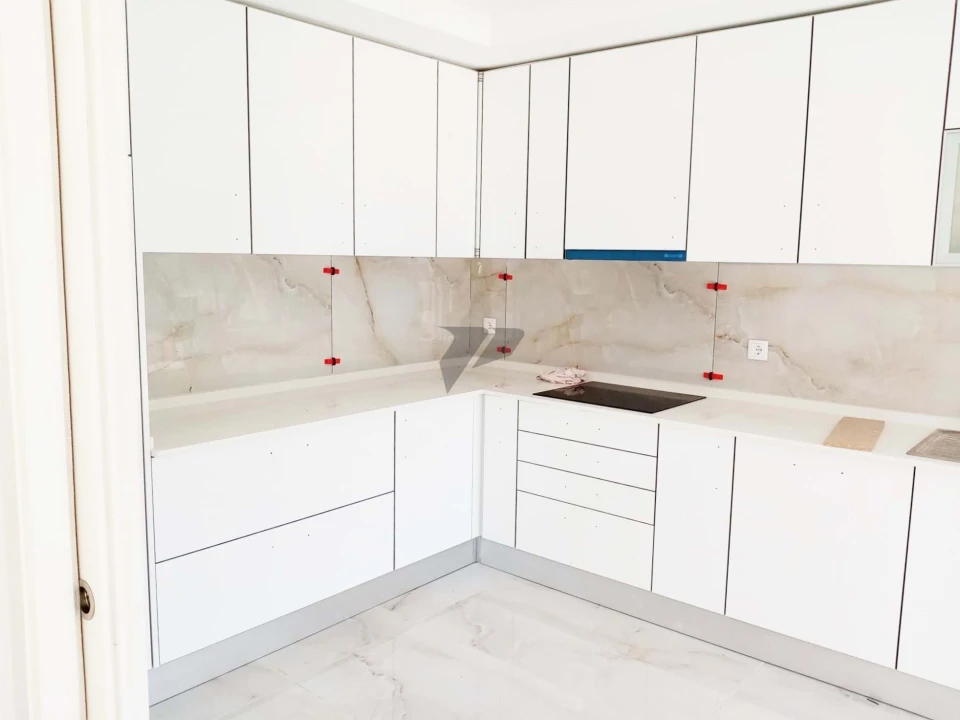 Apartamento T3 para Venda em Seixal Foto 4