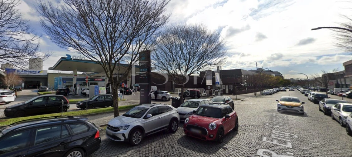 Armazém para Venda em Ramalde Foto 3