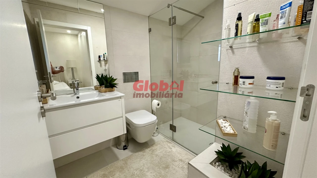 Apartamento T2 para Venda em Ranhados Foto 9