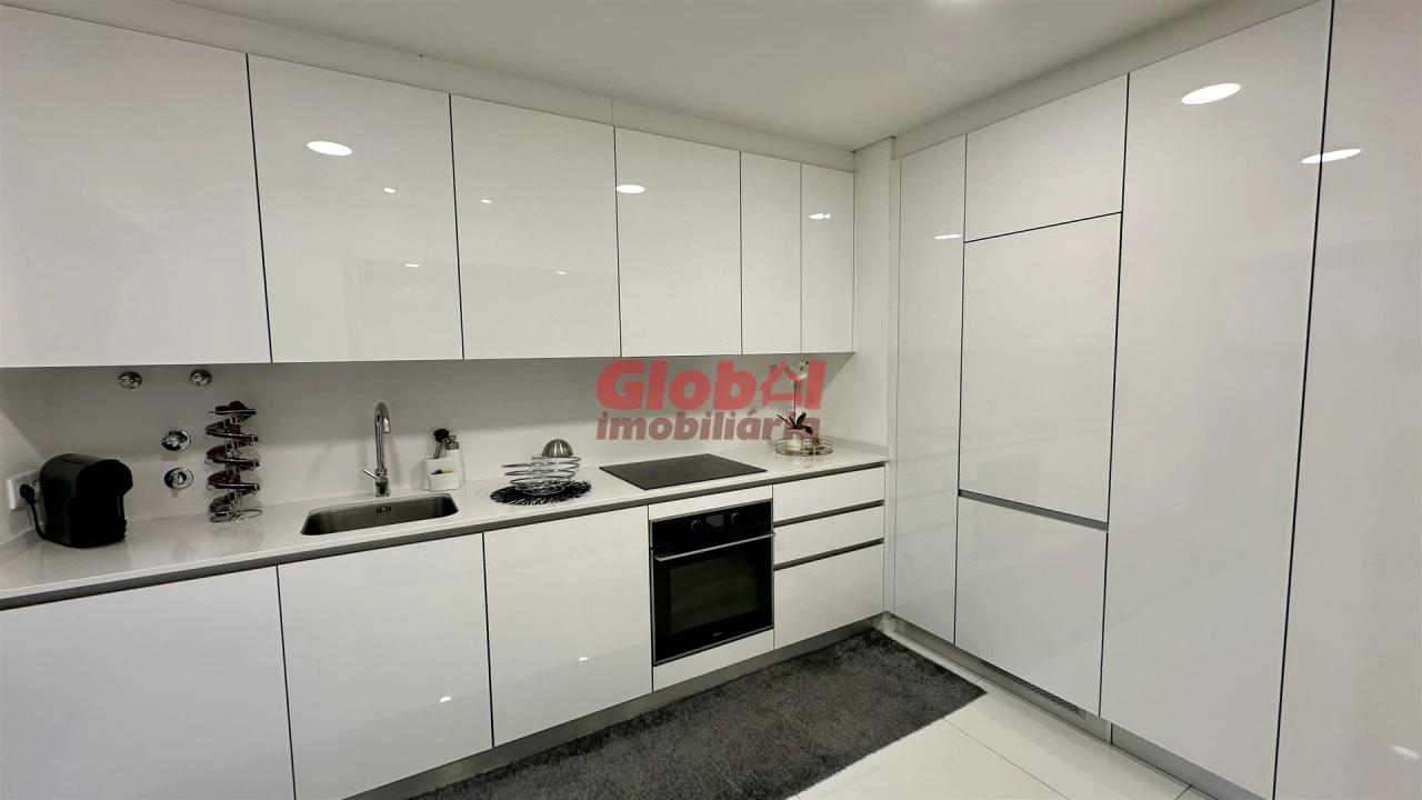 Apartamento T2 para Venda em Ranhados Foto 6