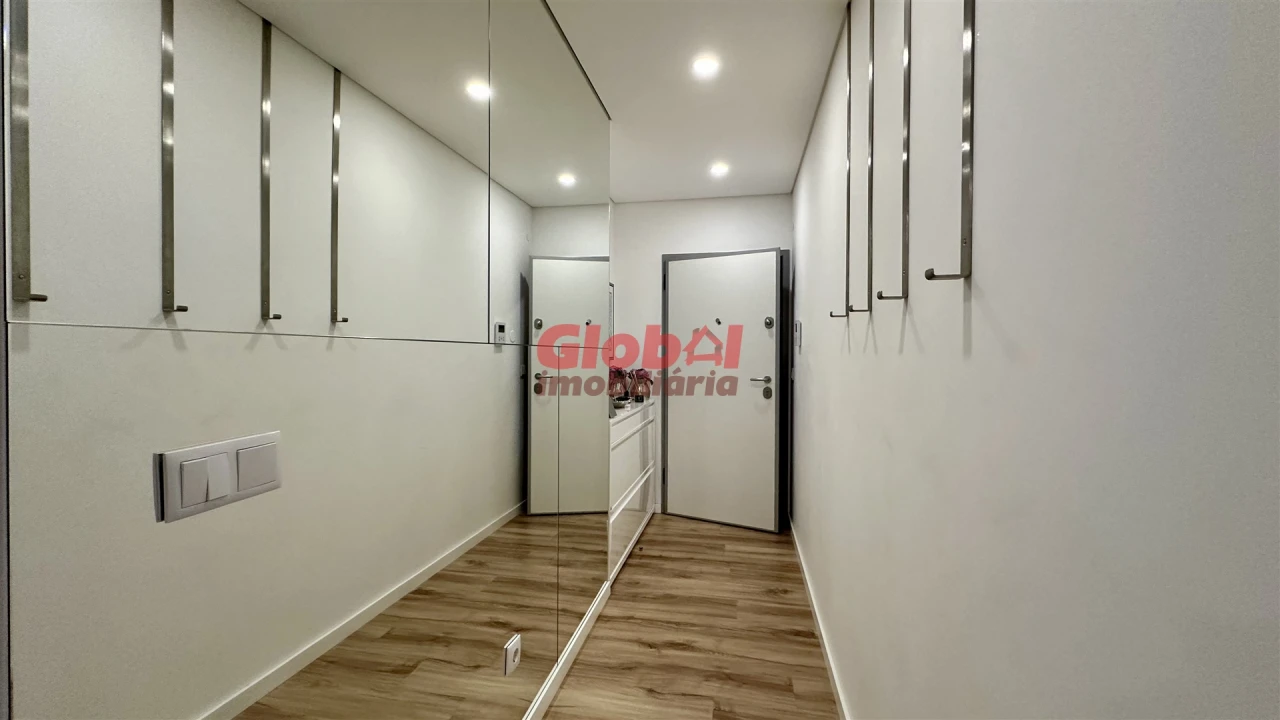 Apartamento T2 para Venda em Ranhados Foto 3