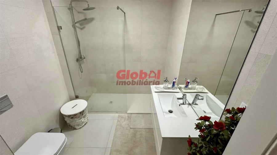 Apartamento T2 para Venda em Ranhados Foto 12