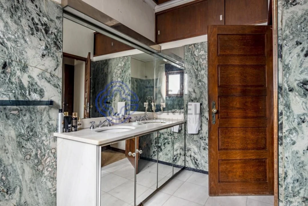 Moradia T6 para Venda em Paranhos Foto 20