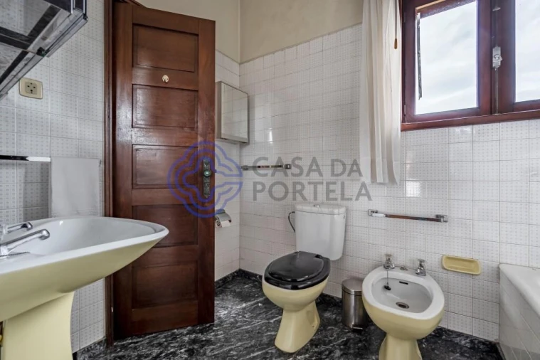 Moradia T6 para Venda em Paranhos Foto 14