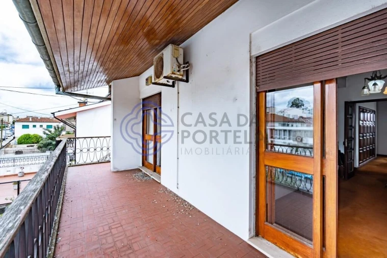 Moradia T6 para Venda em Paranhos Foto 16