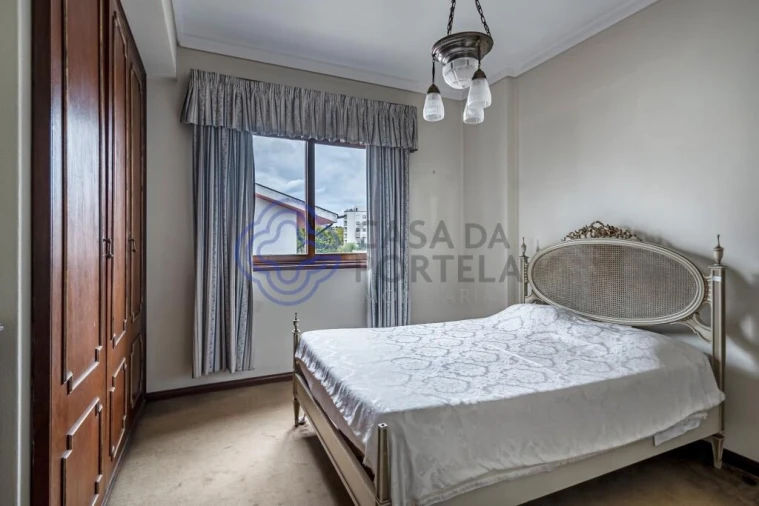 Moradia T6 para Venda em Paranhos Foto 23