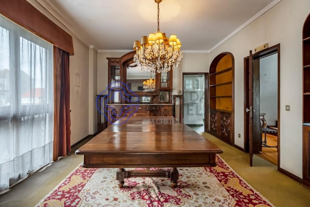 Moradia T6 para Venda em Paranhos Foto 9