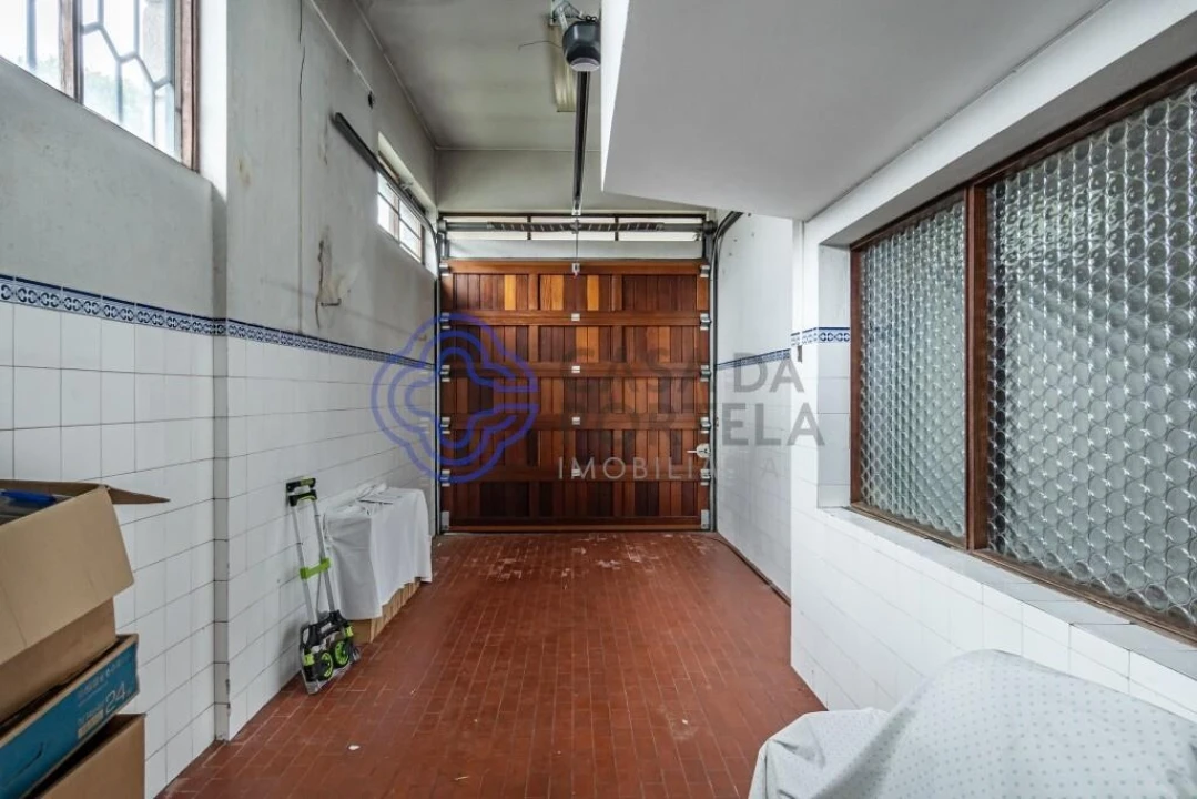 Moradia T6 para Venda em Paranhos Foto 28