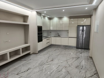 Apartamento T5 para Venda em Portimão