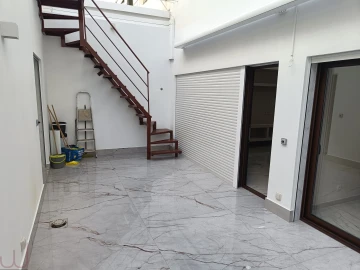 Apartamento T5 para Venda em Portimão