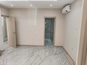 Apartamento T5 para Venda em Portimão