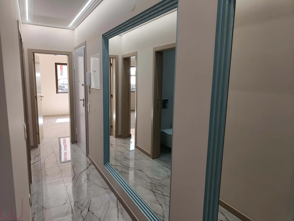Apartamento T5 para Venda em Portimão Foto 7