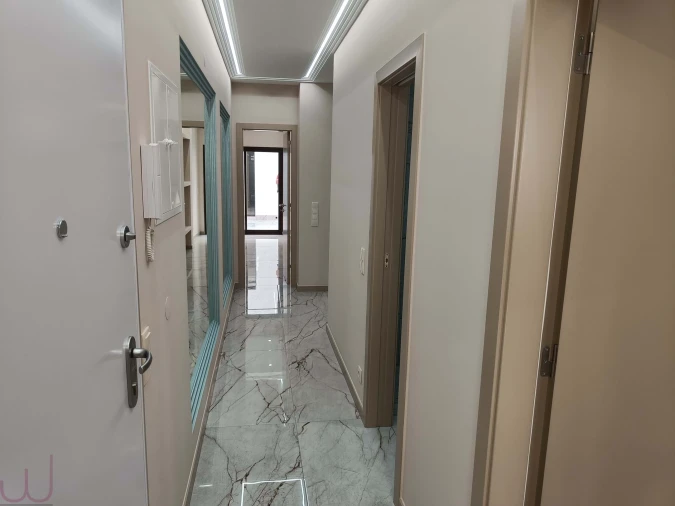 Apartamento T5 para Venda em Portimão Foto 2