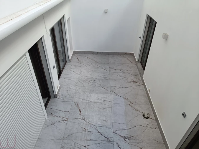 Apartamento T5 para Venda em Portimão Foto 20