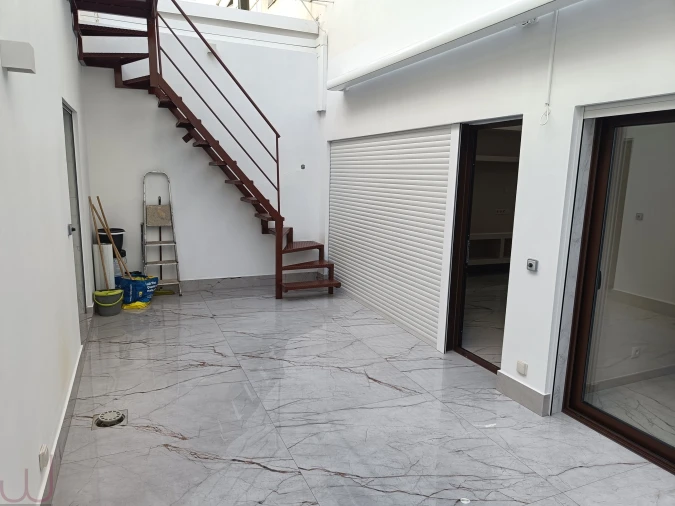 Apartamento T5 para Venda em Portimão Foto 18
