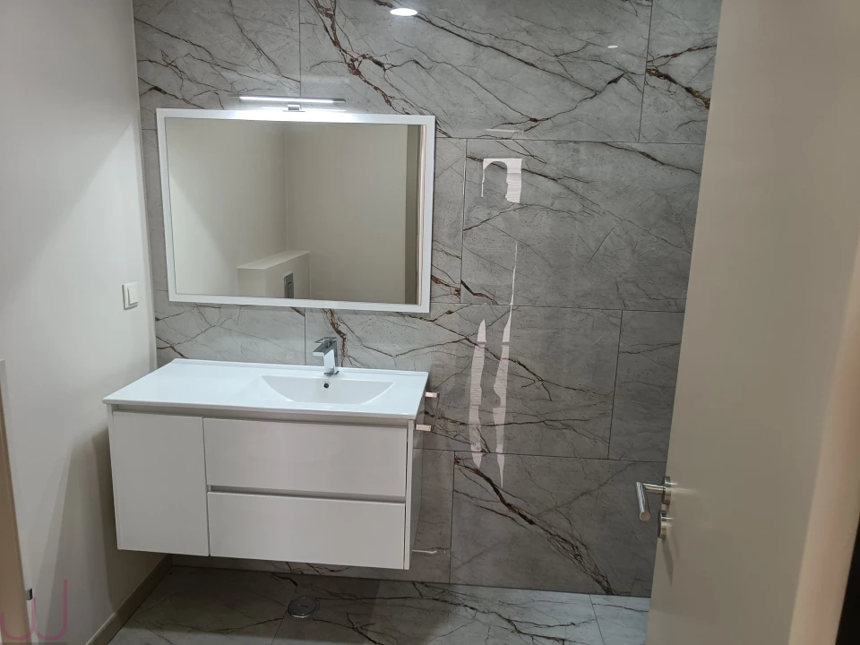 Apartamento T5 para Venda em Portimão Foto 24