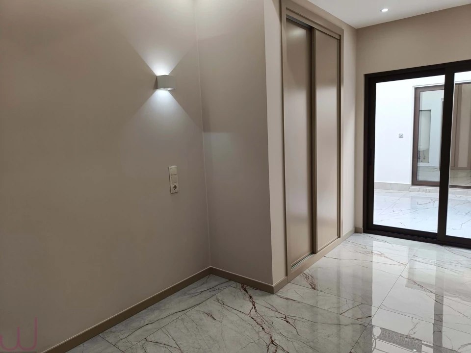 Apartamento T5 para Venda em Portimão Foto 14
