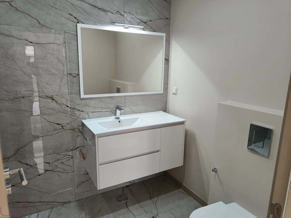 Apartamento T5 para Venda em Portimão Foto 8