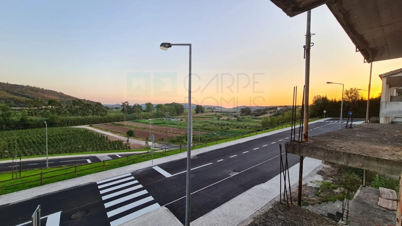 Terreno para Venda em Valado dos Frades Foto 5