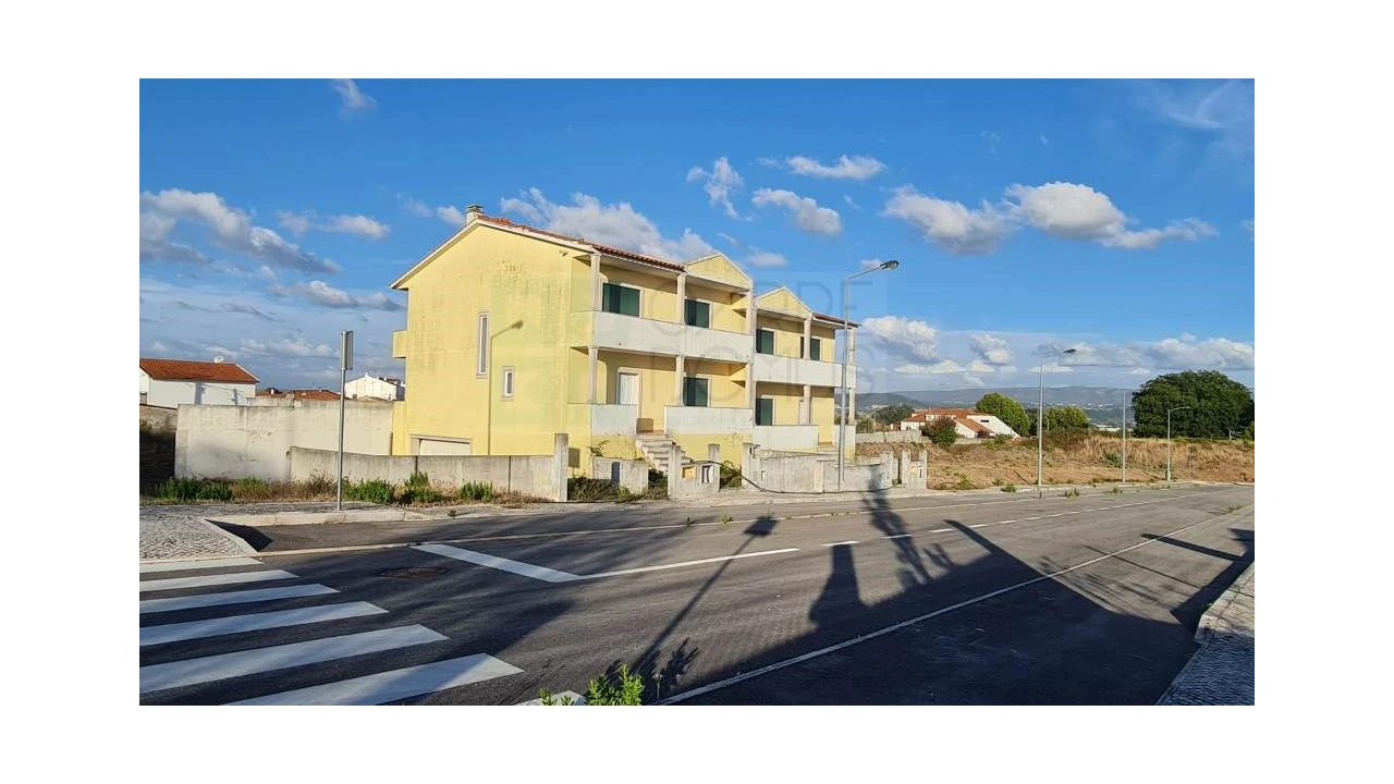 Terreno para Venda em Valado dos Frades Foto 15