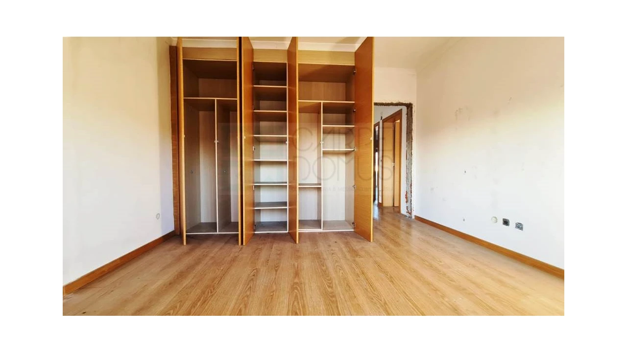 Terreno para Venda em Valado dos Frades Foto 77