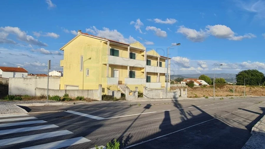 Terreno para Venda em Valado dos Frades Foto 15