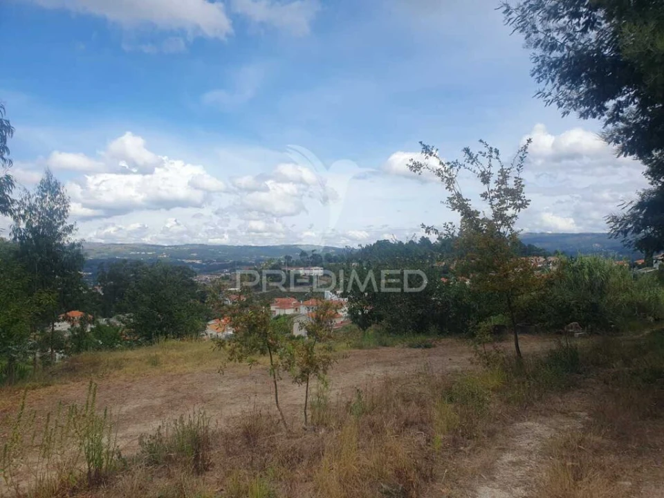 Terreno para Venda em Fafe Foto 10