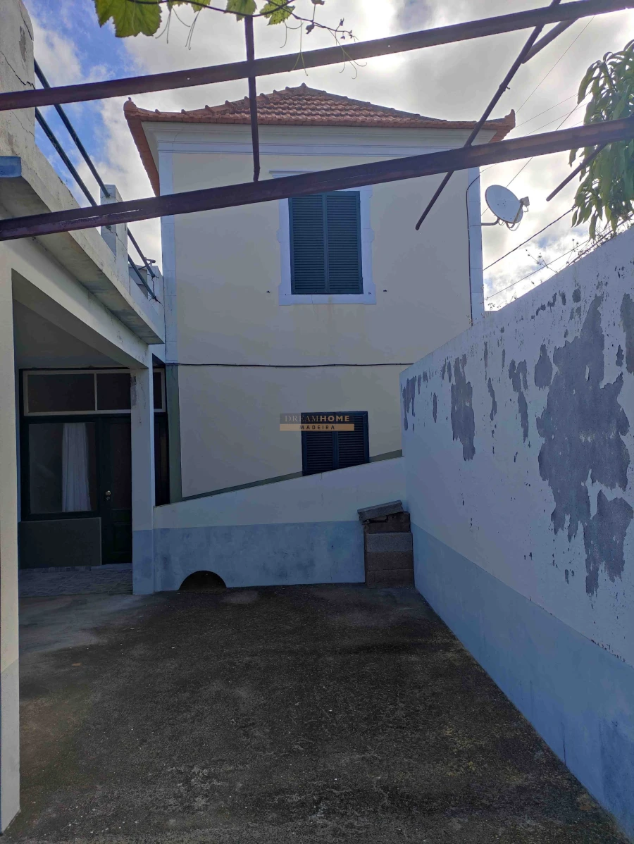 Moradia T3 para Venda em Ponta do Sol Foto 1
