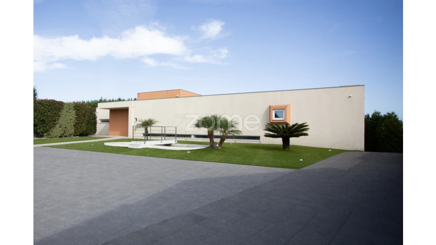 Moradia T4 para Venda em Cortegaça Foto 13